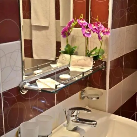 Sam In Grand Monastery